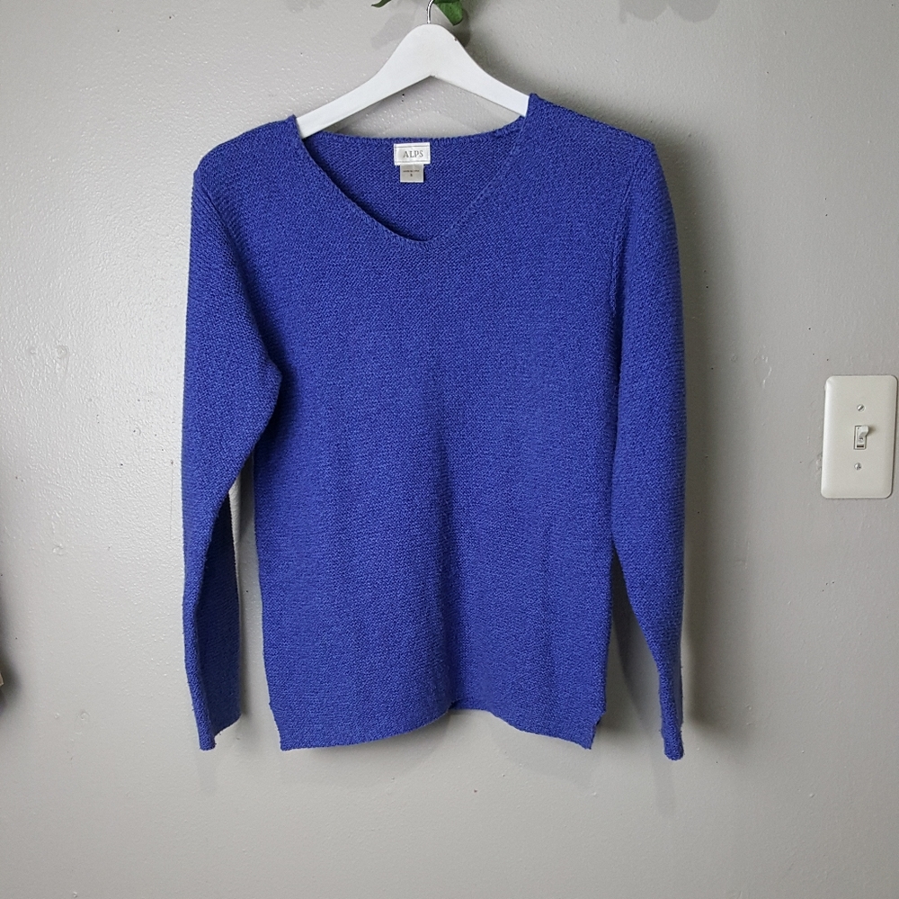 Alps V neck sweater tunic style size S